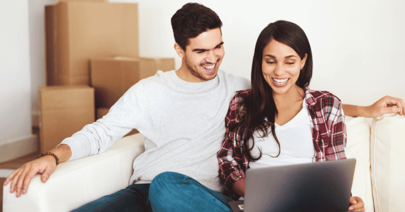 He Shares Everything That Happens To Him Instantly